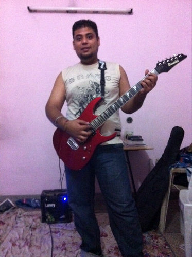 I am a fun loving guy.
enjoy life's every moment to the extreme. who knows tomorrow will come or not ... so enjoy
Patiala--Gurgaon --Chandigarh-- Gurgaon