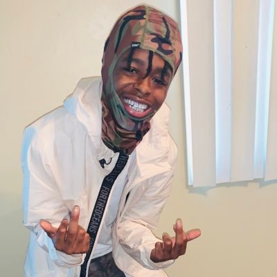 ELBROGANGMUSIC 🎤🎶 (FOR BOOKINGS/FEATURES) : @OSHAYSIMS5@GMAIL.COM (IG)Ellordo_Guzmann (SC) Diego_Montanna (FB) EL’Lordo Guzman