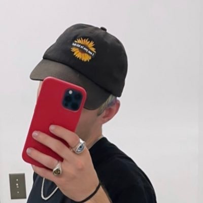 awstenfancams's profile picture. dm for submissions/credit/removal