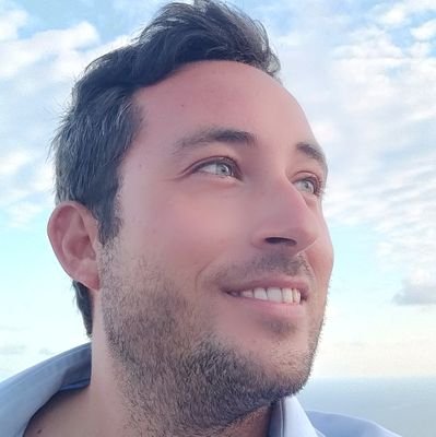 Master in 🎓Law, 🎧 EU Policy Adivsor,🎨 EU Project Consultant