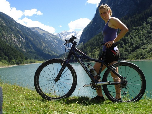 tinekevandewal's profile picture. 