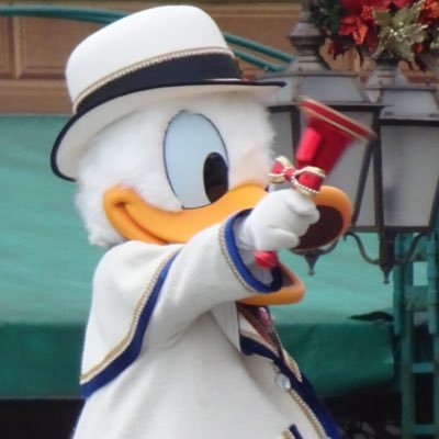 chisadona_69's profile picture. D垢/02line🚺/学生/ドナルド/Canon📷/ショパレグリ/年パお休み中/劇団四季/韓国界隈ヲタもやってます🇰🇷/無言フォロー失礼します🙇‍♀️