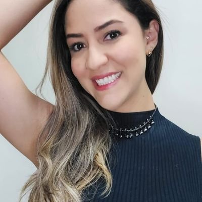 Palavras até me conquistam temporariamente, mas atitudes me ganham ou me perdem para sempre.