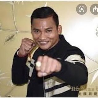 Sunkoko6's profile picture. 我從來不覺得我帥，這是我的堅持，我要跟全世界作對！