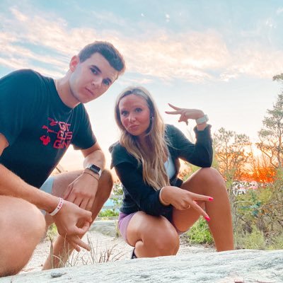 bsleezzy15's profile picture. 