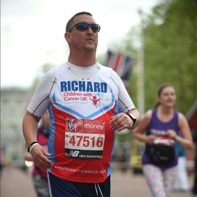 Father of a Leukaemia Warrior. Antique Dealer. 2017/18/19 London Marathon runner for @CwC_UK Season ticket holder @SpursOfficial . #COYS