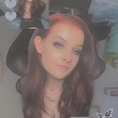 AbbieMac_1107's profile picture. she/her- 20yo and still emo dude shits embarrassing