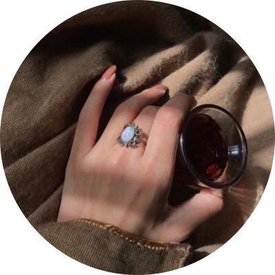 vip_esraa2000's profile picture. I wish I have some powers to erase all the painful memories.