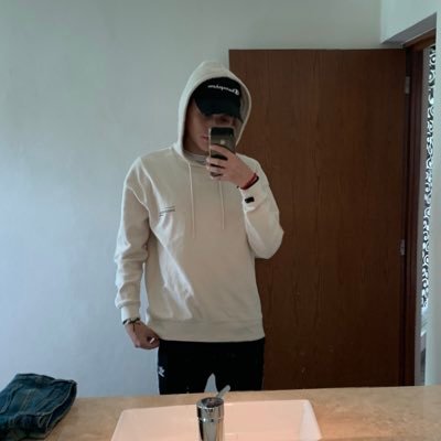 Daniel_sdz's profile picture. Solo se vive una vez, no la cagues