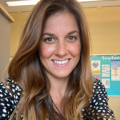 mrsdowneyAVPS's profile picture. 