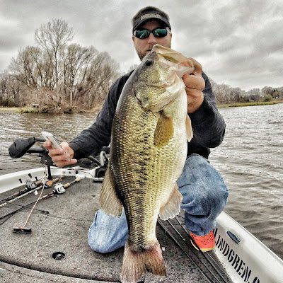 HellaBass - Helping you Catch more BIG BASS & SUCK LESS!
#BassFishing