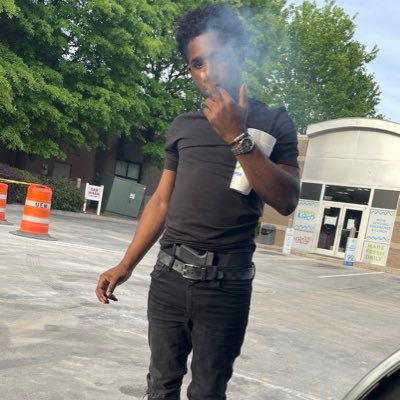 ydouble10's profile picture. Call it how you see it 🤷🏾‍♂️🖕🏾🌍                      New Twitter /IG @_.ydouble