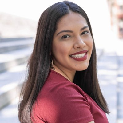 Latina Trilingüe. 🇲🇽. Learner/Educator. Committed to power of education @tntp. I believe in our children, families, & communities. Views my own.