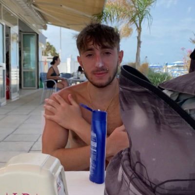 CardamoneFlavio's profile picture. Éh salut toi