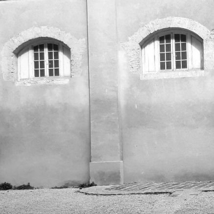 SaraCoti_book's profile picture. Autrice du livre illustré KAMASUTRA POUR FEMMES VIOLÉES, témoignage cathartique, sur le parcours de reconstruction de la femme victime de violences conjugales.