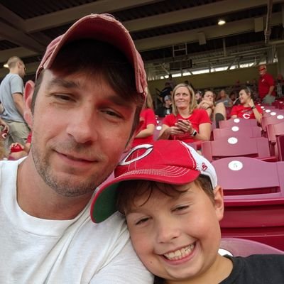 Registered nurse. All things Pavement, REM, and Reds baseball