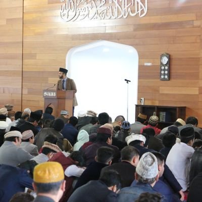 Minister of Religion @AhmadiyyaAUS - Imam Ahmadiyya Muslim Community Vic & Tas. Theologian. Public Speaker. From the Mighty South Australia.