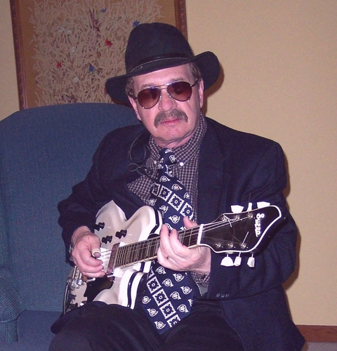 MortCastle's profile picture. Have edited and written some book-books, comic books, magazines, etc., including story collection KNOWING WHEN TO DIE. Banjo player, sometimes.