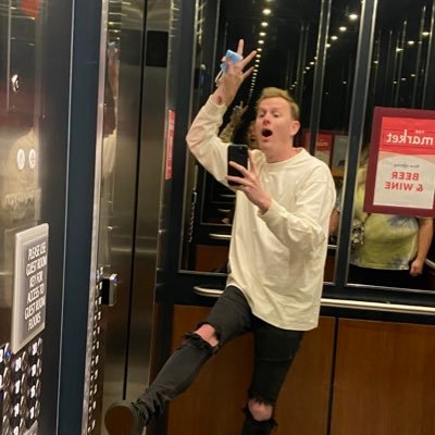 imjustinglenn's profile picture. 