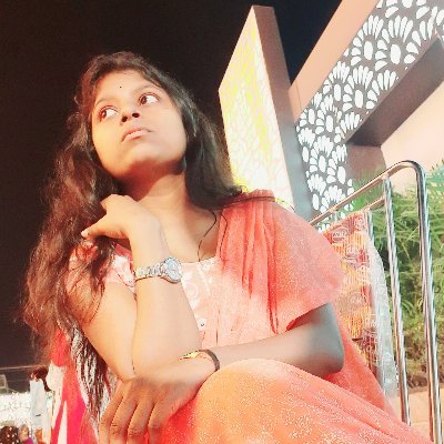 sshivangiA's profile picture. Can I tell you a secret? ✨🍁 @iamsrk in my ❤️