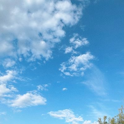 空を見上げるのが好きです☁️