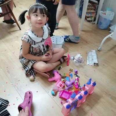 KarenaL89302082's profile picture. 