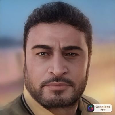 انسان بسيط احب ان اكون نموذج محترم لأولادي