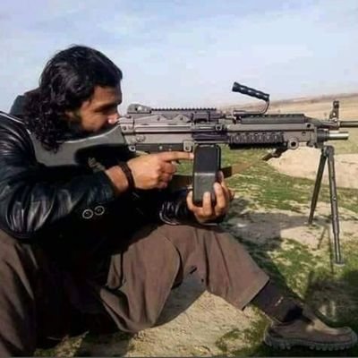 زمونږ ملک بيا جوړونې ته ډېره اړتيا لري
راځې چې په ګډه يې جوړ کړو
زمونږ وطن زمونږ مور