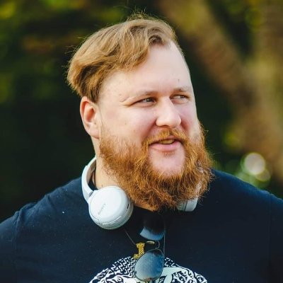 🇺🇦 Awesome front-end developer in SkillReveal, founder of LvivCSS conference, passionate HTML&CSS enthusiast.
Can argue about section vs div for hours.
