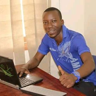 FracataE's profile picture. Docente