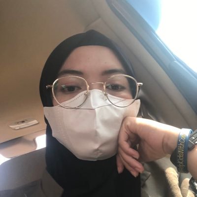 DiwantiFs's profile picture. Stay safe!