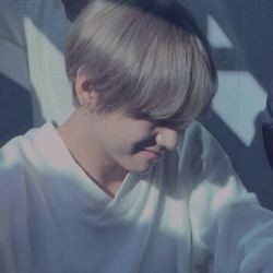 ถึงโลกใบนี้จะใจร้ายกับแกมากเกินไปก็ไม่เป็นไร เราจะเป็นคนนั้นที่ใจดีกับแก|•🌟🍃@bts_twt