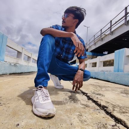 தமிழன் 💪
Tirupurian😎
Dhanushian🤓