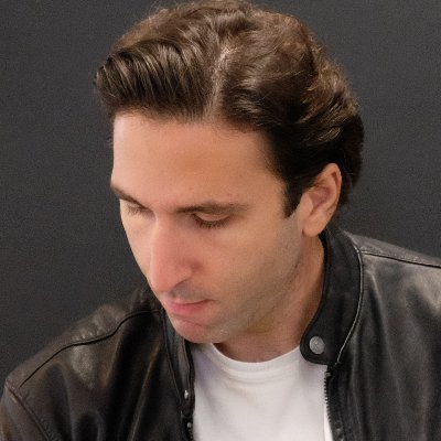 royashkar's profile picture. Art Director
@_POLYBOX_