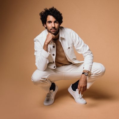 MrDarcyRoberts's profile picture. Writer/Comedian.