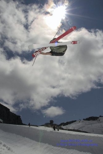 Skier on the Canadian National halfpipe team Instagram: simondartois