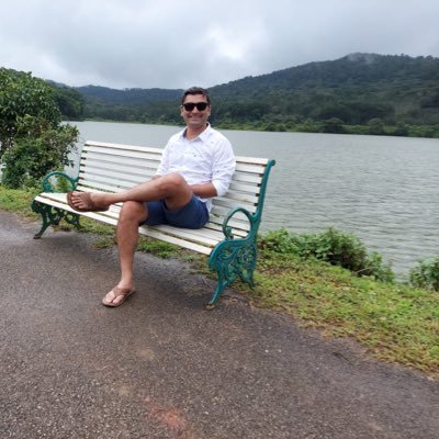 Associate Director-Paid Media II EDM Freak || Digital Marketing II Nature Lover|| Foodie|| Social cause By Nature|| Hotel Management Grad || F1 Fan
