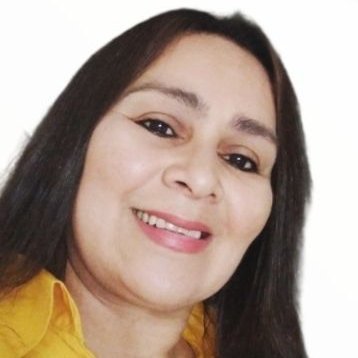 Abogado de libre ejercicio. Creo en un Ser Supremo al que llamo
