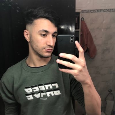 laark1ng's profile picture. 