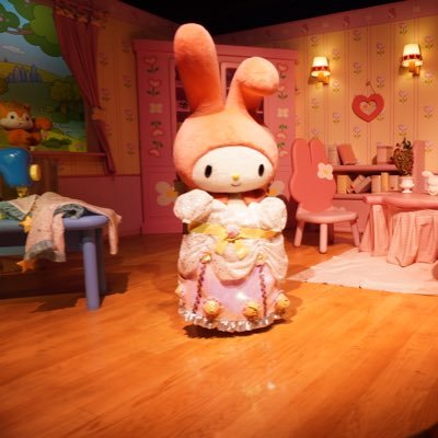 rienuri2's profile picture. 