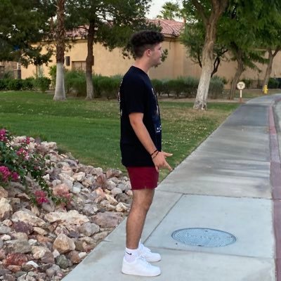 ZacharyBeer2's profile picture. 