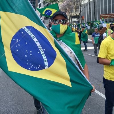 CRISTÃO, BOLSONARISTA,Robo com CPF, Conservador, Patriota, Armamentista, Anti Vagabundo. VIVER AGRADECER! DEUS, Universo!! BRASIL !!! 🇧🇷🇮🇱🇺🇸