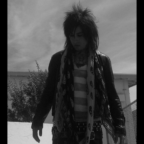 RonnieRadkeWINS's profile picture. Between The Craig And Ronnie Fight @REDRUMRONNIE WINS. My Other Accounts: @AndyBsLipRing @AndyBsDick I FALLOW BACK