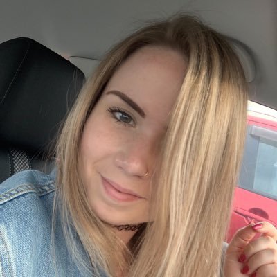 tarynbrandell's profile picture. Producer 💁🏼‍♀️ writer ✍🏻 reader 📚 veggie eater 🥬Wears sweatpants 92% of the time. Introverted and sarcastic✌🏻Insta: tarynbrandell