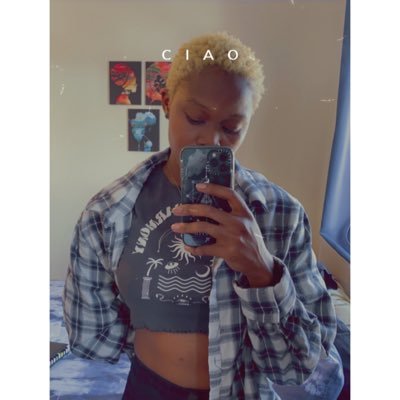 Introverted Melanin Queen 🏳️🌈👑 ☀️ ♏️ and 🌑 ♒️ #blacklivesmatter #zimbabweanlivesmatter