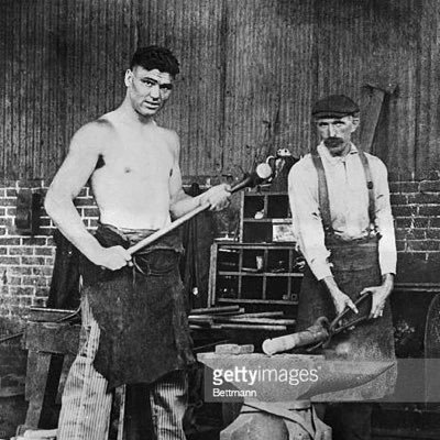 DeeRooney12's profile picture. 