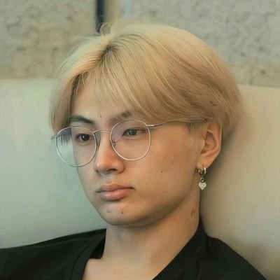 multistanacount's profile picture. Kpop stan
Stan kpop