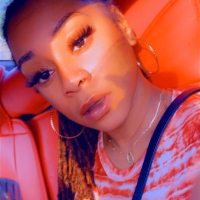 Queen Virgo ♍️, Mother of A Princess👧🏽🎀, & Apart of the Dirty Thirty Club😜