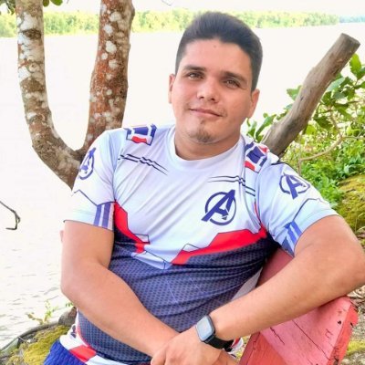 Advogado, Empreendedor, cristão, pai do Bernardo, padrinho da Renata Yasmin, do Saulo e Valetin, tio do Heitor. Apaixonado pela vida e em buscar um mundo melhor