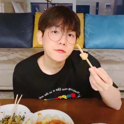 ffbbh4's profile picture. 